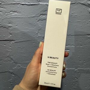 U Beauty The Sculpt Neck & Décolleté Concentrate - White